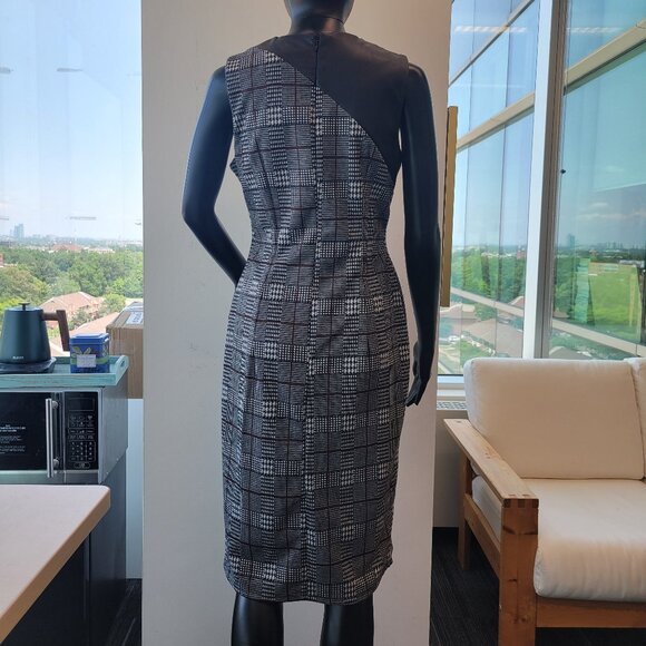 Spense sleeveless dress - Picture 3 of 6